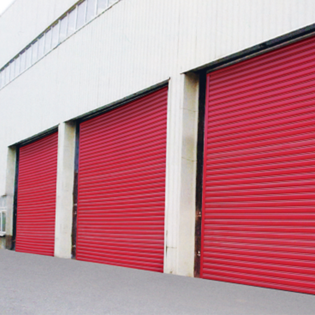 Ano ang iba't ibang uri ng natitiklop na mga pintuan?